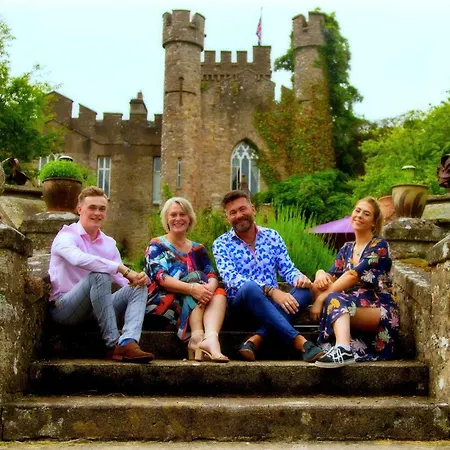 Augill Castle فندق 4*